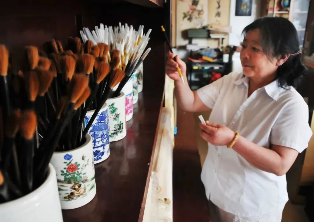 文房四宝笔墨纸砚用行书怎么写,文房四宝笔墨纸砚日积月累意思