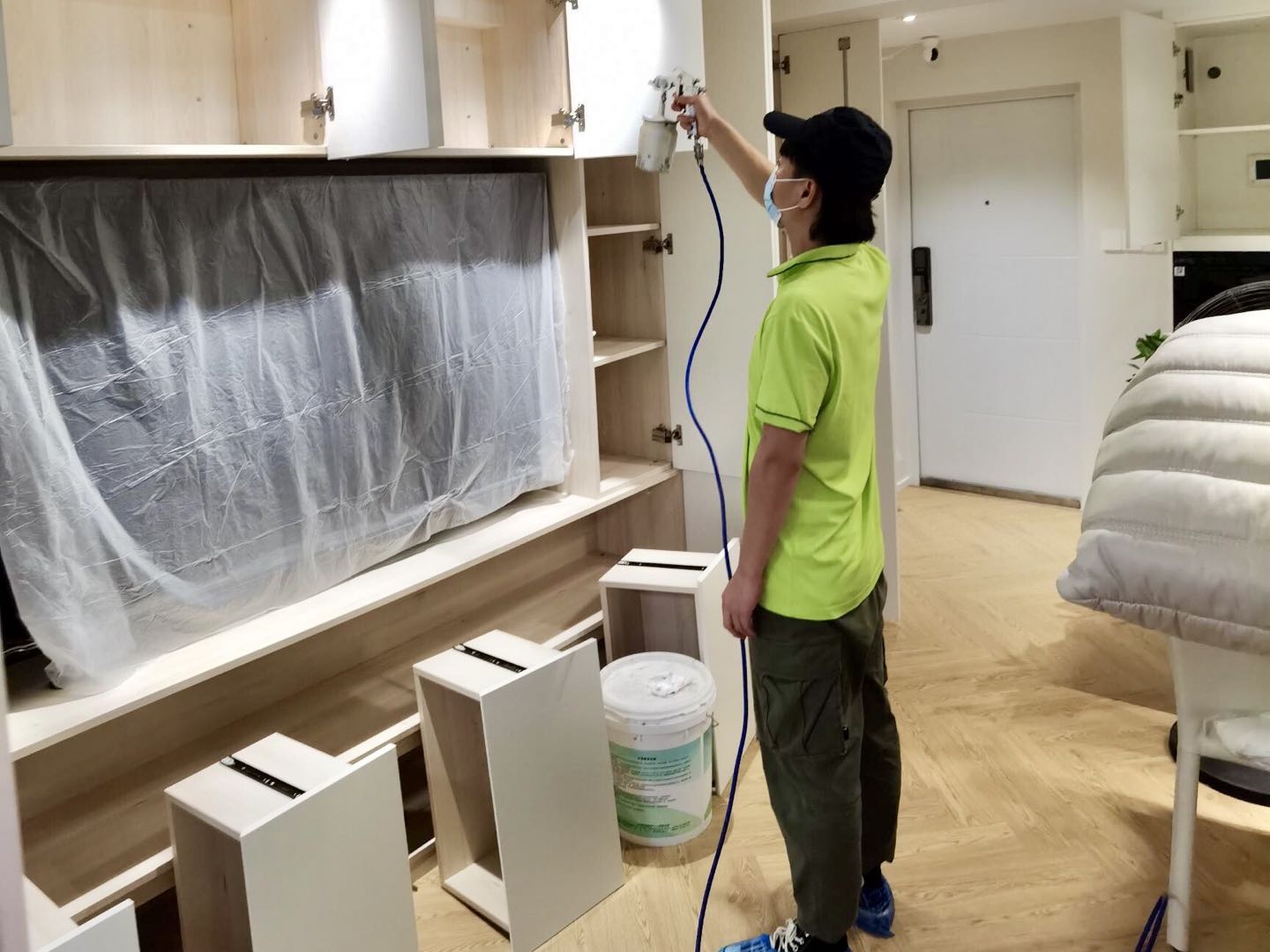 甲醛测试盒颜色淡绿色能住人不,甲醛0.3可以入住吗