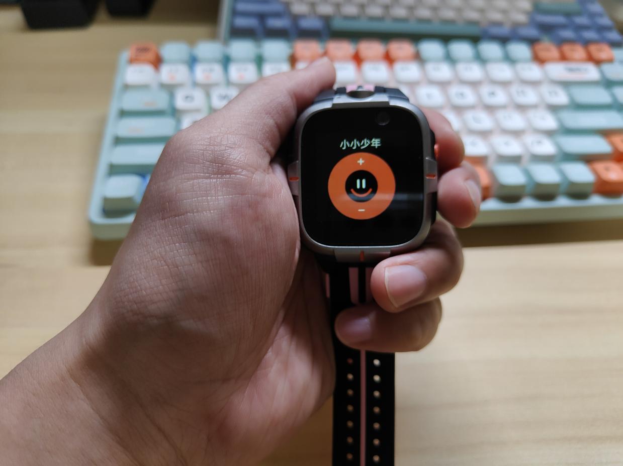 支持微信与小爱同学，帮你给娃布置任务的小寻儿童智能手表体验