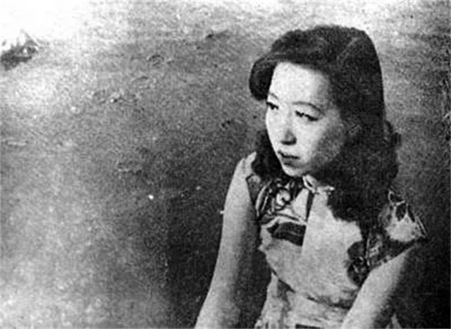 张爱玲为什么嫁给美国难民,如何评价张爱玲和赖雅的爱情