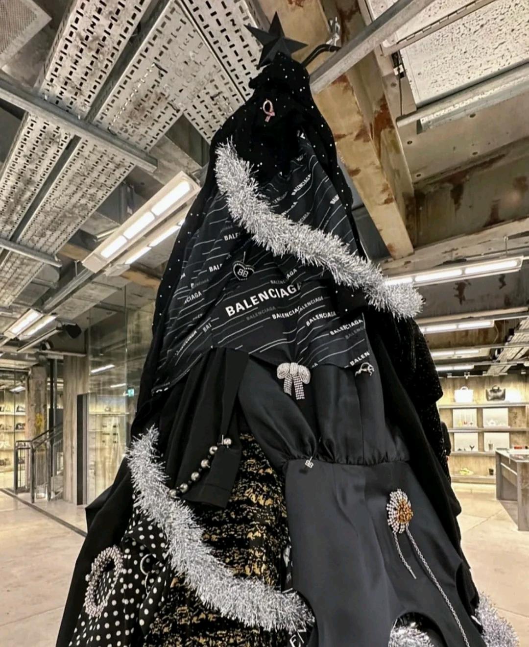 奢侈品秀场设计经典,奢侈品门店圣诞装扮