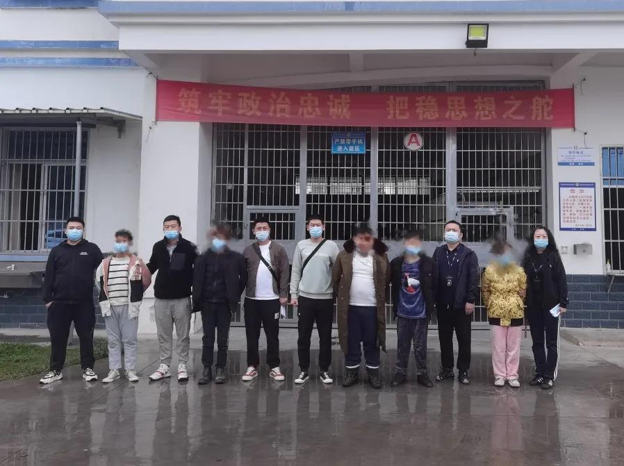 南岔公安：谨防“快手导师”诈骗新套路提高警惕莫“迷糊”