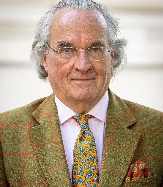 一群疯子，一个落魄王子，483天精心谋划，最终被捕