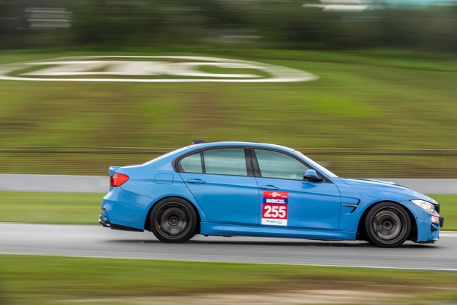 我到现在也没明白，是被逼着去学开车的还是自愿的？有同款吗？