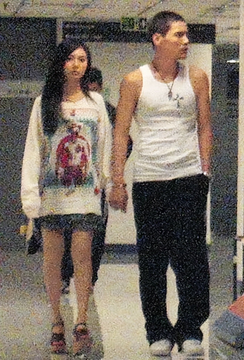 郭碧婷官宣三胎了吗,郭碧婷二胎官宣龙凤胎是真的吗