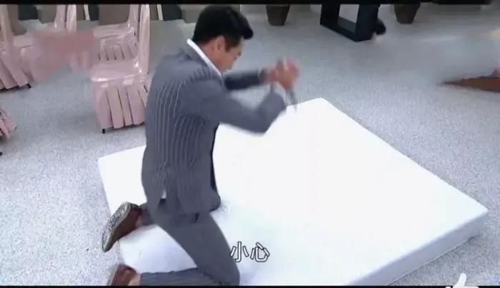 汪小菲晒大s具俊晔,汪小菲说大s与具俊晔