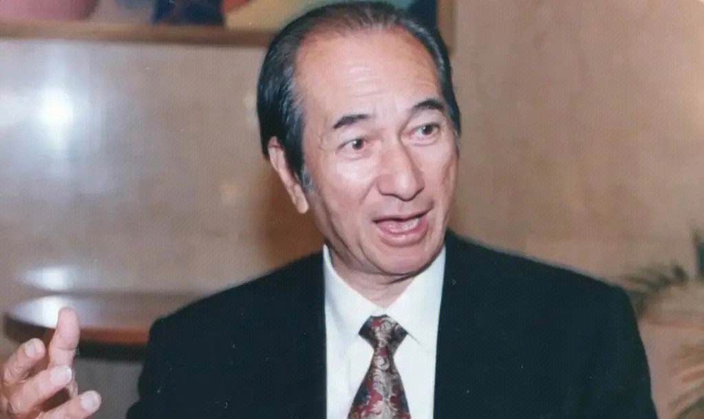 赌王何鸿燊：86万续命针每日一针，800万金丝楠木棺开启世纪葬礼