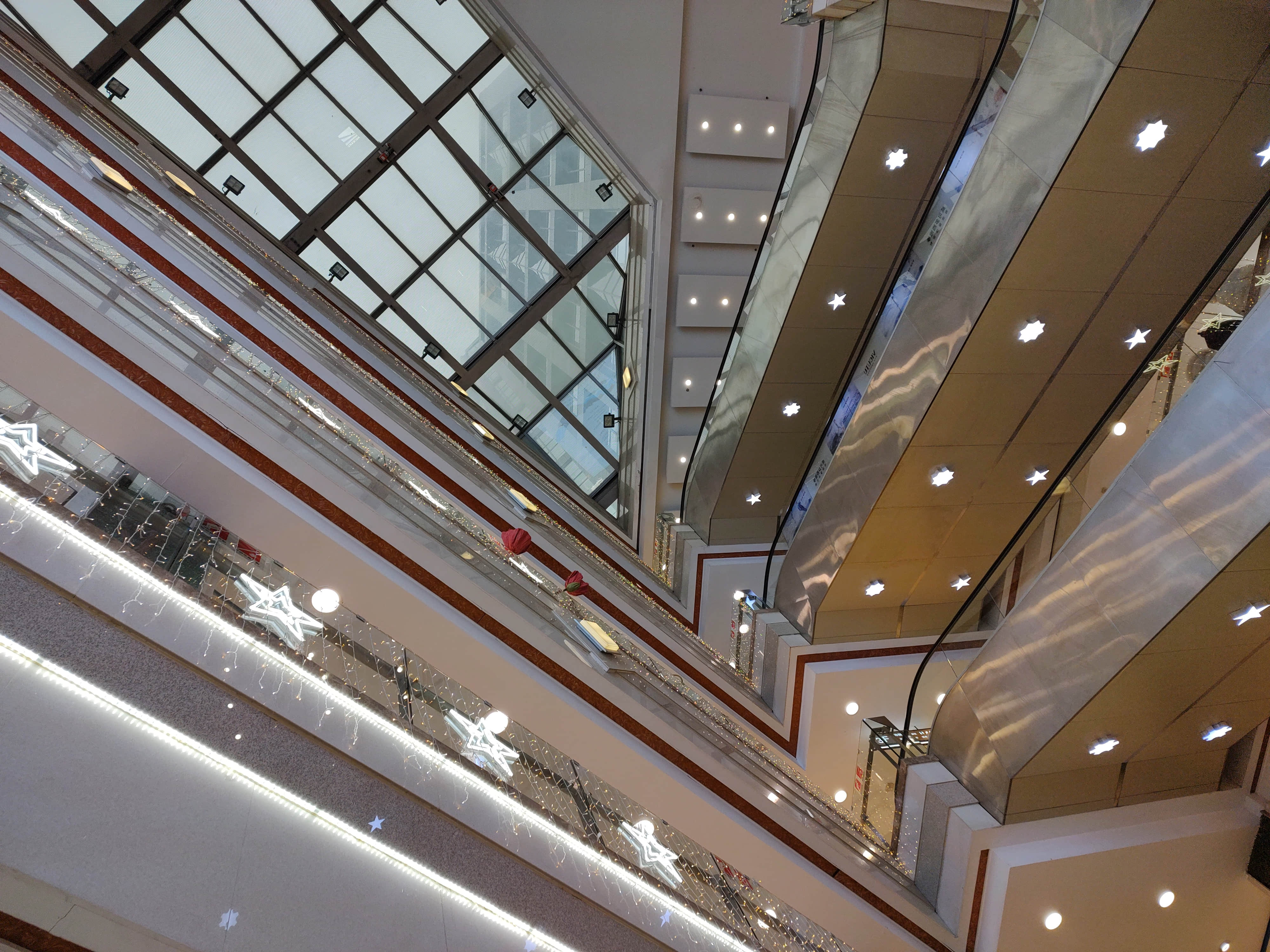 摩托罗拉edges30吃鸡能开90帧吗,摩托罗拉edges30评测