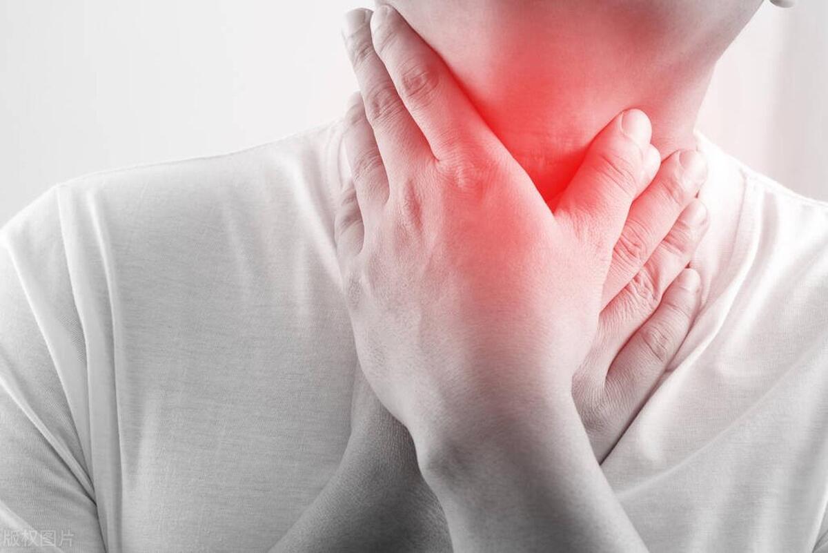 咽炎反复发作吃什么好得快,咽炎老是清嗓子吃什么药好得快