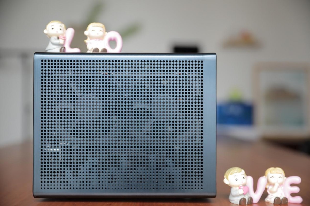 ViddaC1S和科龙空调同框,现身天猫亲橙里购物中心