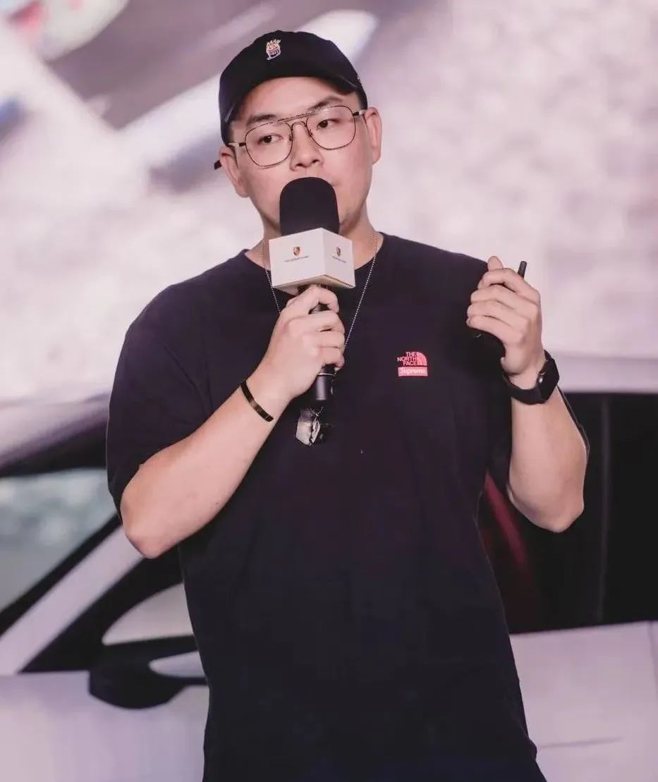 uzis创始人杨孝儒,有志者杨孝