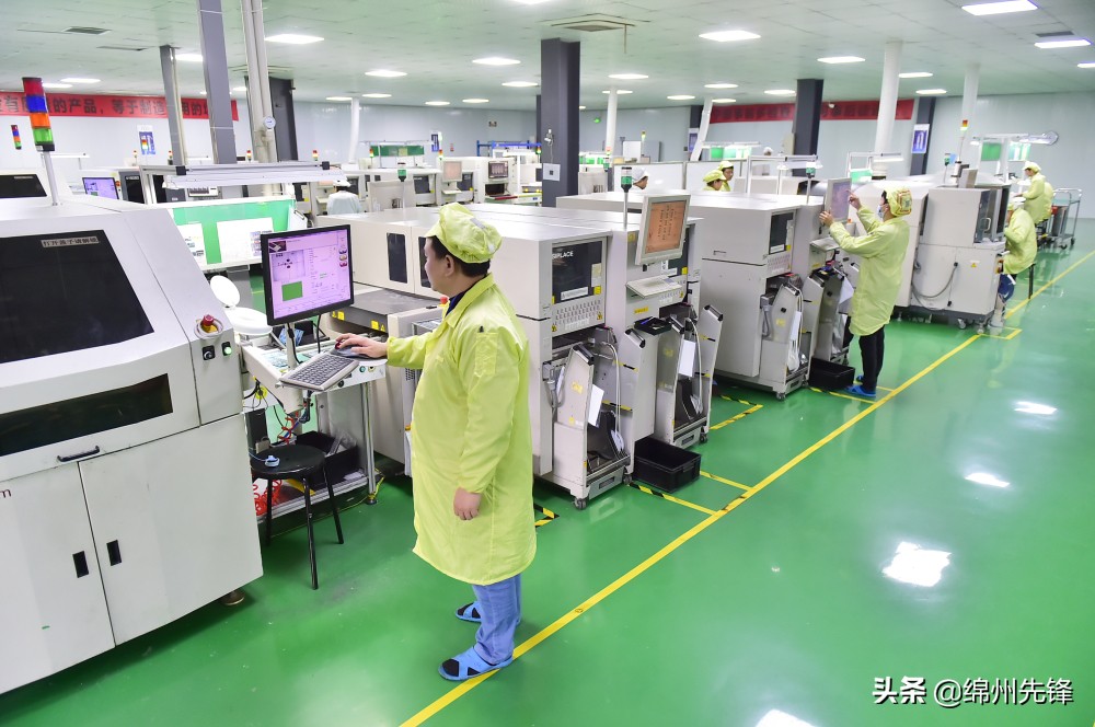 曹立军调研游仙区经济社会发展情况，强调发挥资源优势聚力做强特色产业，加快建设科技引领的现代化城区