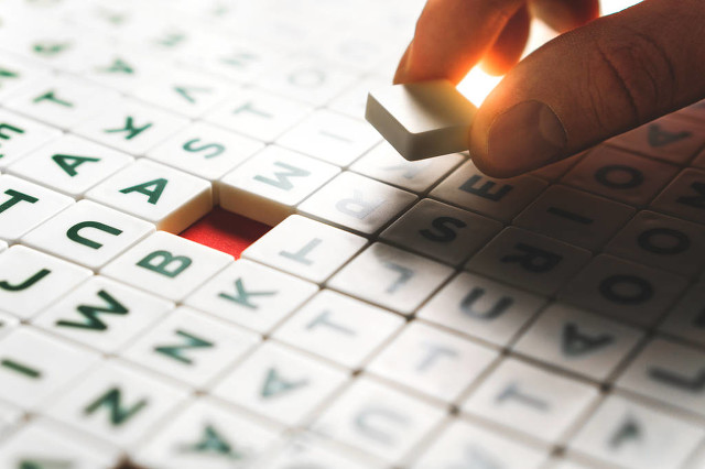 面对困难的挑战只要你肯相信自己,相信自己你一定会战胜一切困难