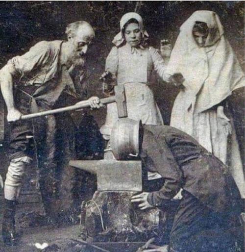 给脑壳钻孔、用吸血虫治病，这些古代治疗手段吓到我了