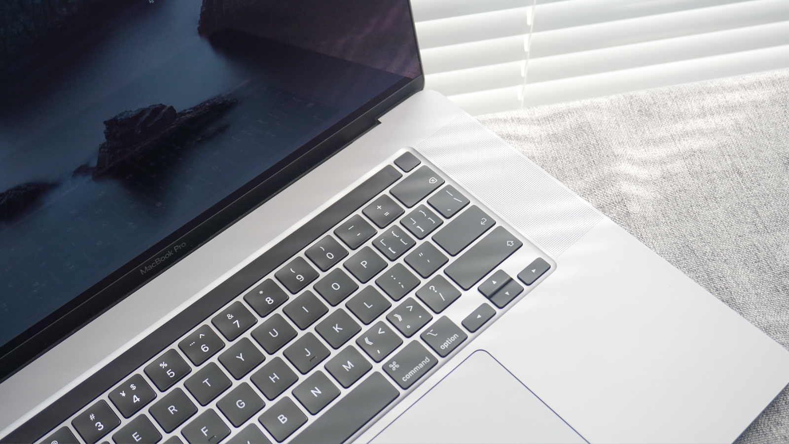 macbookpro2015款13寸,95新macbookpro15寸