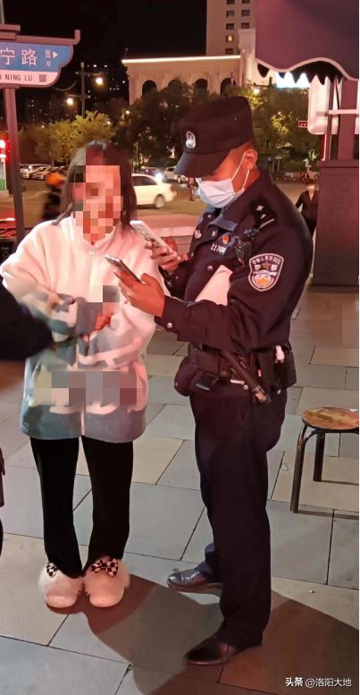 英国快递包裹要收清关费吗,英国寄包裹回中国收件要费用吗