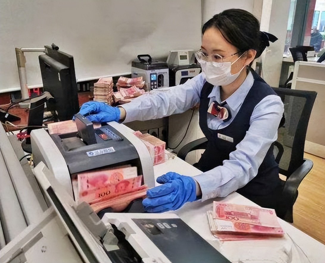 信用卡还款转账转错怎么追回,银行误转20000