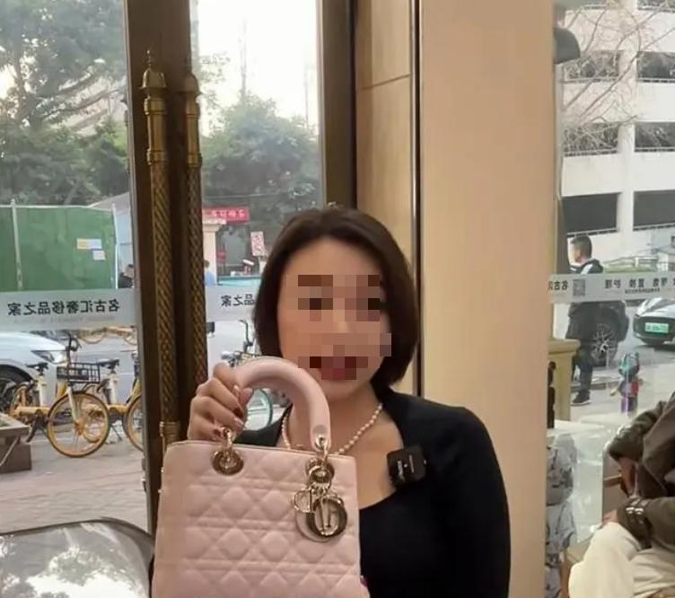 男子约女网友见面被抢劫,男子约女网友见面却中了圈套