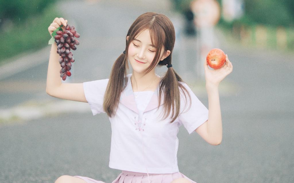 送女孩子18岁生日礼物送什么,一般15岁女生喜欢什么生日礼物