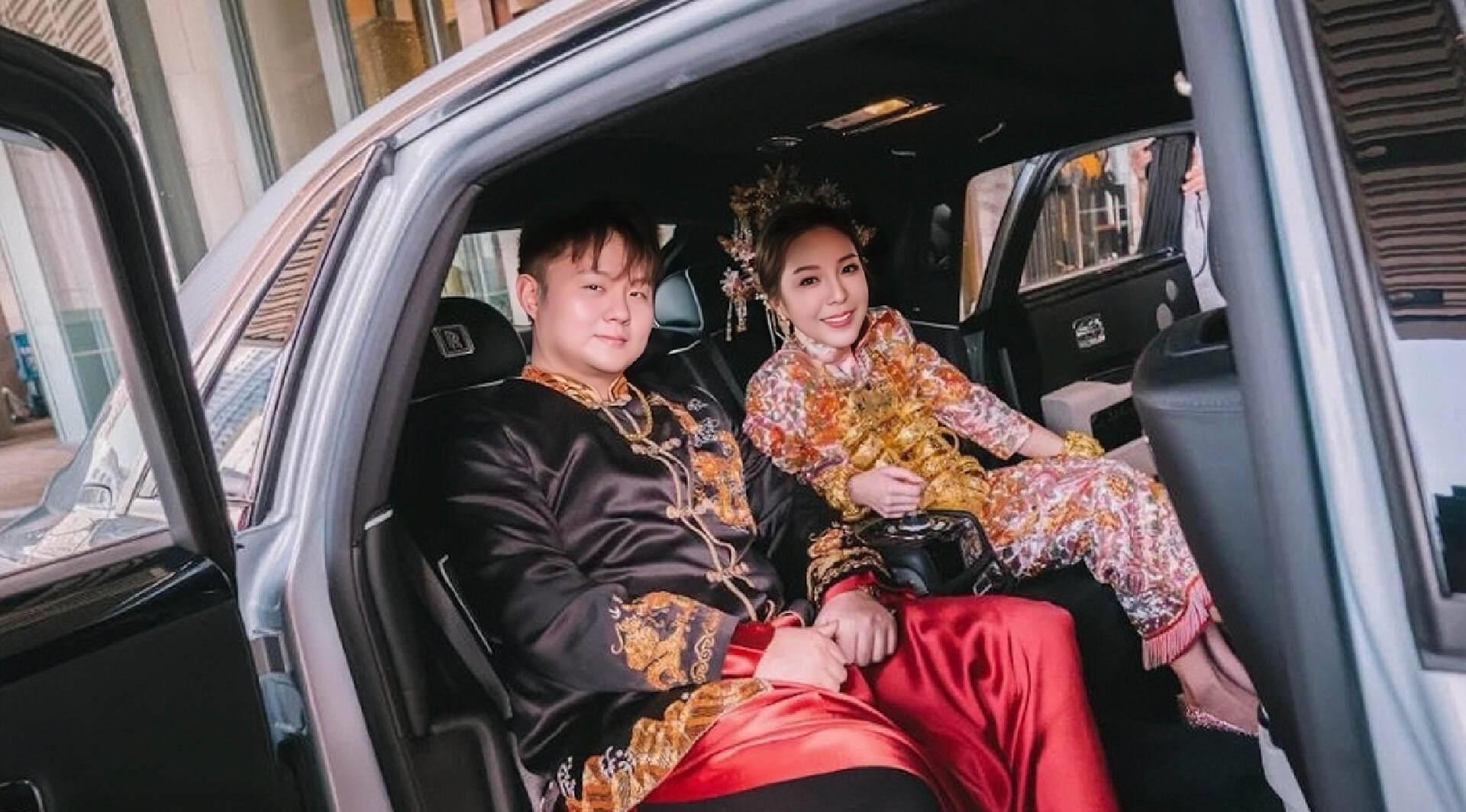 赌王女儿大婚10亿嫁妆震惊全港,赌王三太出席女儿婚礼戴珍珠项链