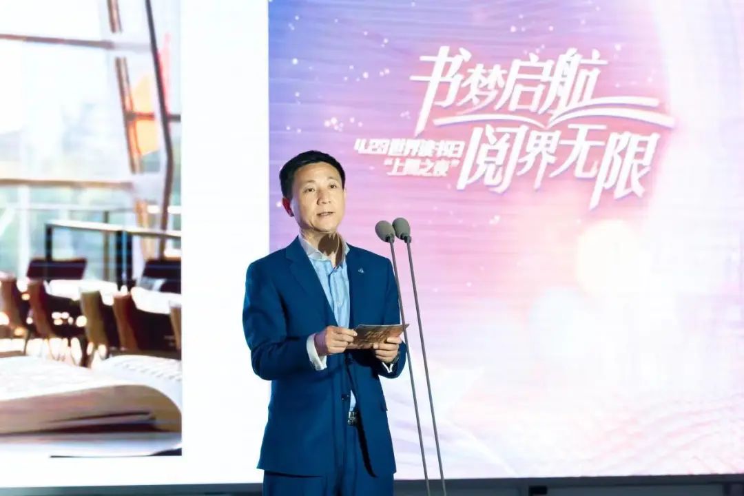 提灯夜游拍照姿势,提灯夜游天街