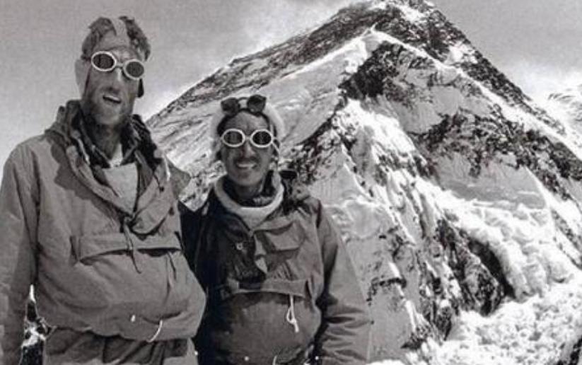 珠穆朗玛峰睡美人冰封十年成路标,珠穆朗玛峰沉睡了20年的睡美人