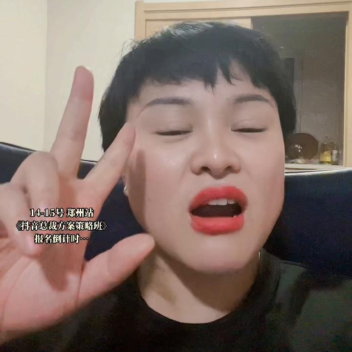 2022年服装实体店开在什么地段好,未来服装行业实体店的变化有哪些