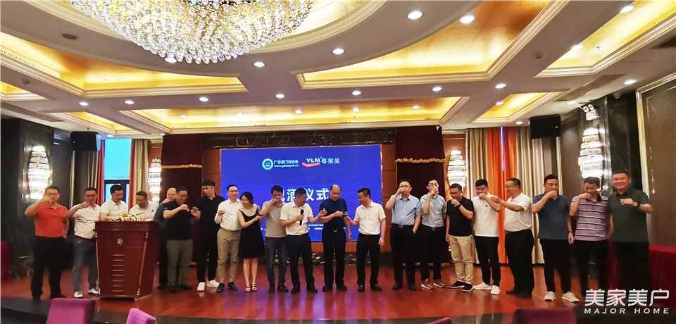 高端木门实木定制,一站式木门整木定制家居