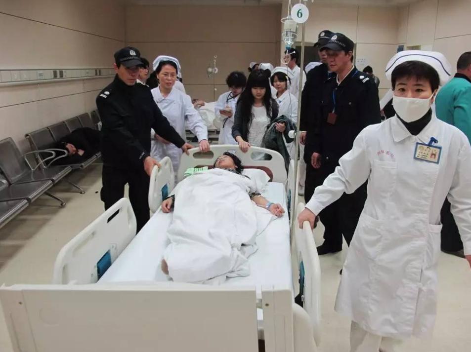 食物中毒怎么维权有效 (食物中毒怎么维权)