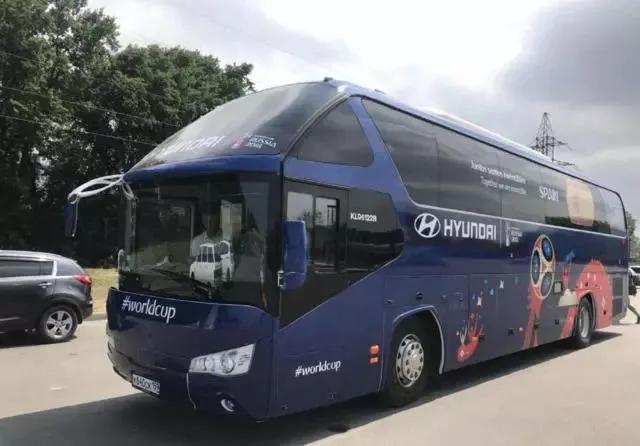 世界足球俱乐部大巴车,五大联赛球队大巴