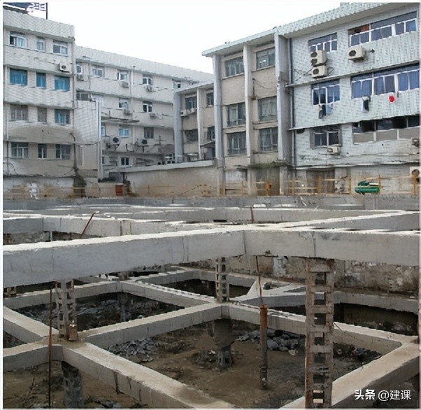 二级建造师市政实务深基坑的开挖,一级建造师深基坑土石方开挖