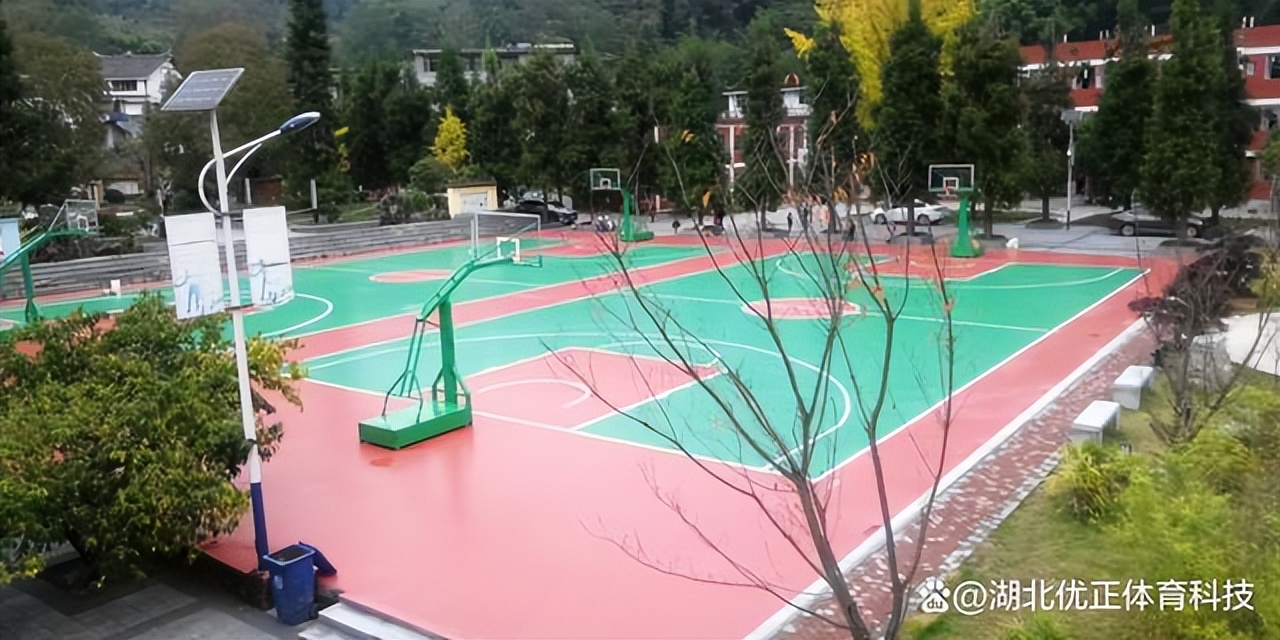 一个室内篮球场大概多少钱,一个室外篮球场的造价