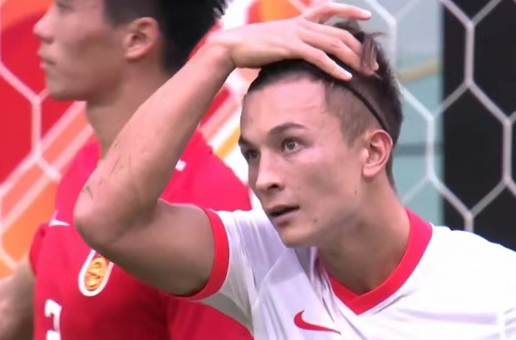 鍥借冻琚彊鍒╀簹缁濆钩,鍥借冻琚粷骞冲け鍘昏繘鍏ヤ笘鐣屾澂璧勬牸