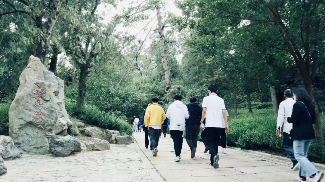 4月23日，对外经济贸易大学剑桥国际学校即将惊艳登场