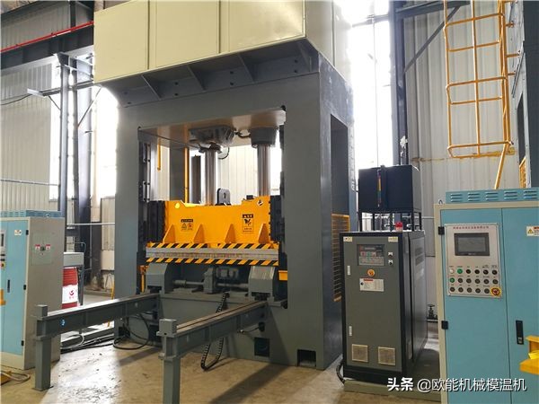 基于plc的电加热温度控制系统设计,碳纤维模温机