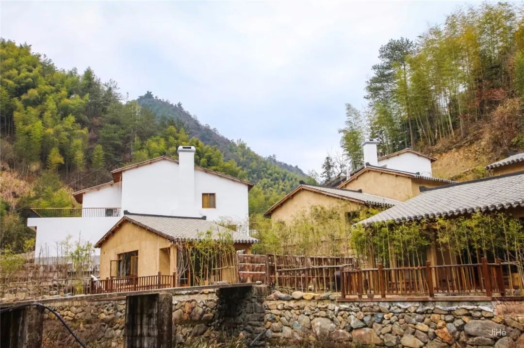 杭州出发2h,睡进千岛湖畔6家美宿，避开人群赏湖景山色丨南方民宿