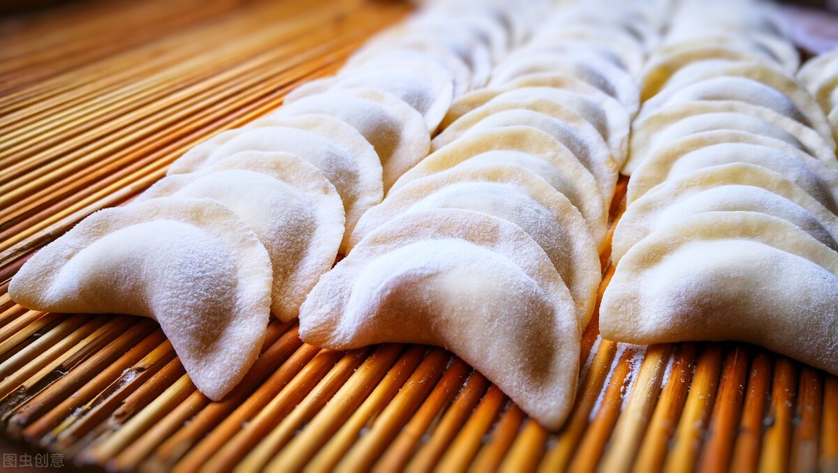 48岁写给本命年的自己散文随笔,买本命年红内衣散文