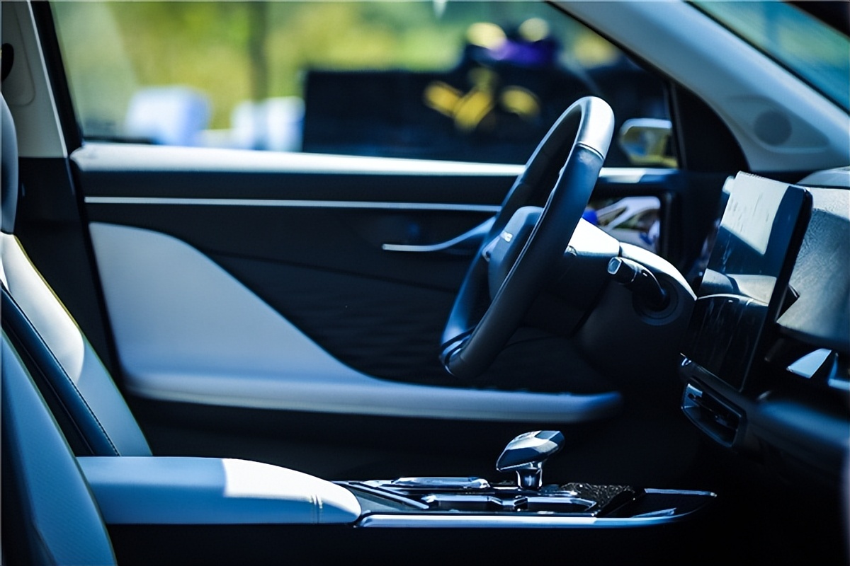 10万左右北汽魔方,北汽魔方功能详细介绍