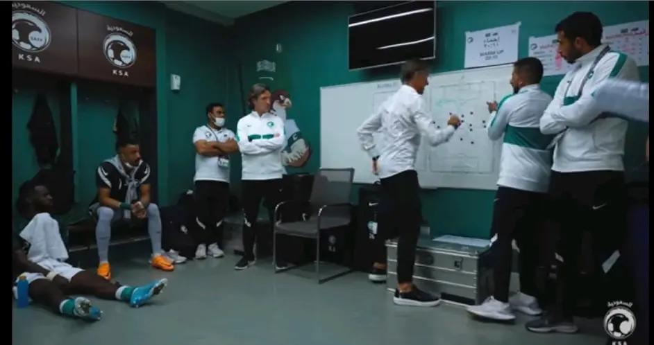 世界杯赛程葡萄牙摩洛哥,c罗因为比赛失利哭泣素材