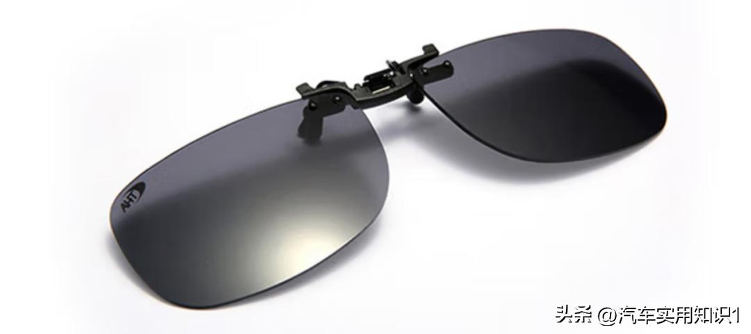 为何老司机都喜欢戴墨镜开车,为什么司机开车戴手套