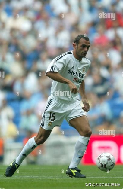 菲戈跑男穿的运动鞋,菲戈职业生涯穿过的足球鞋