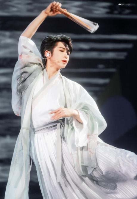 沈腾马丽搞笑片段关晓彤,沈腾关晓彤贾玲马丽