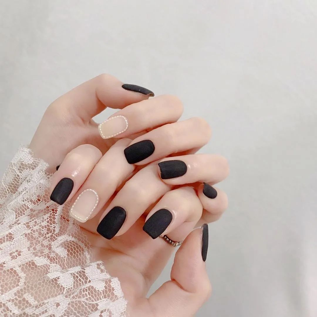 超级好看的三款美甲教程来啦,五彩美甲如何涂出高级感