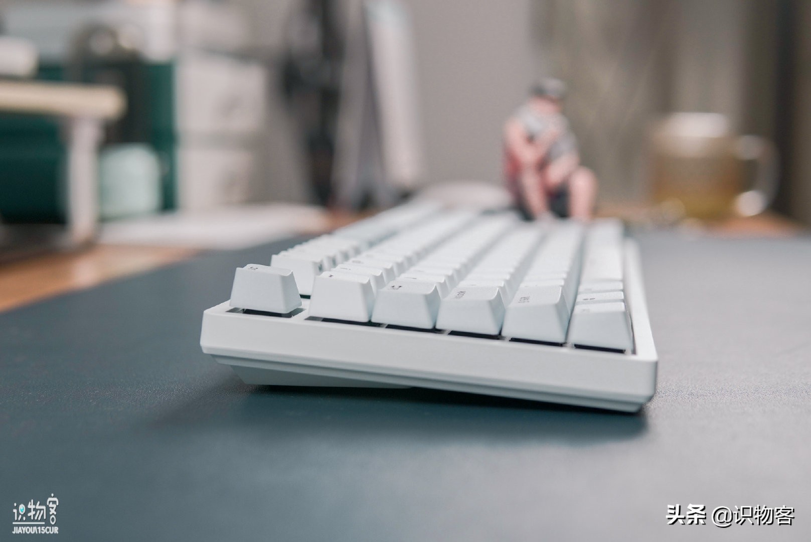 杜伽k320和腹灵mk870哪个好,杜伽k320键盘是无线还是有线的