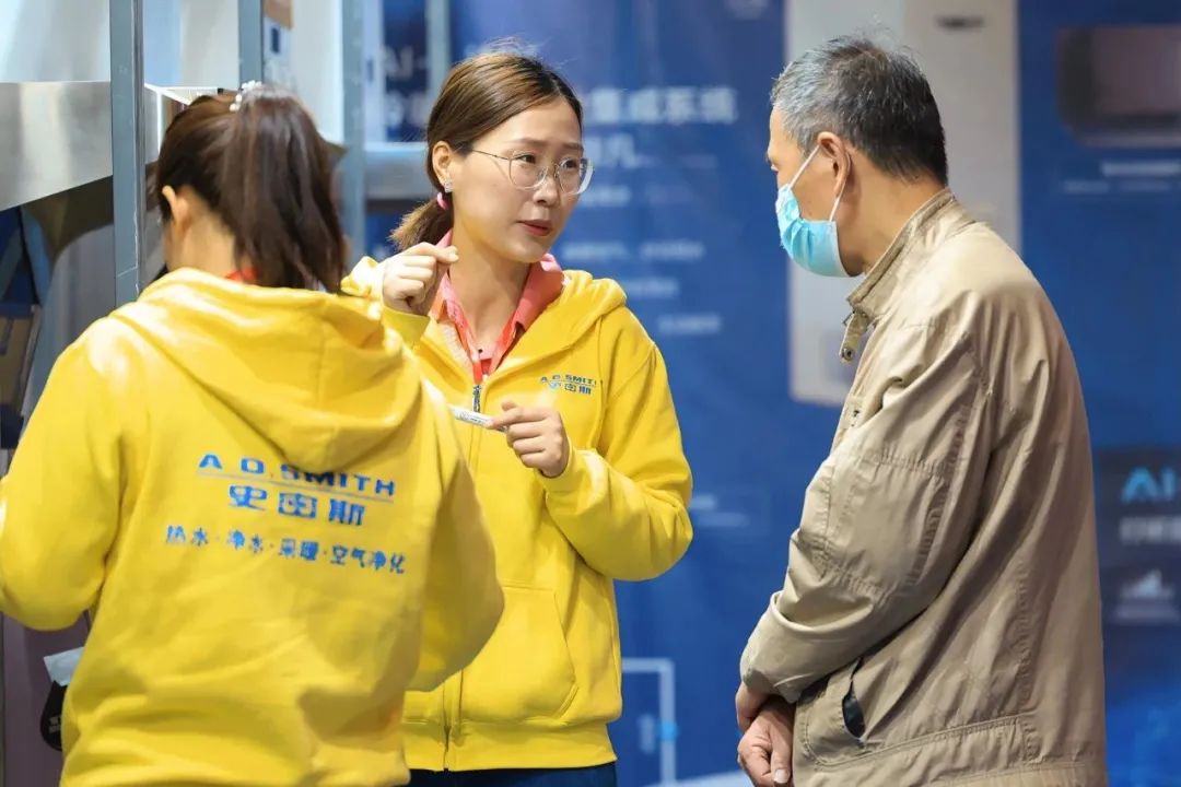 腕表价格为什么大跳水 (黄金价格大跳水)