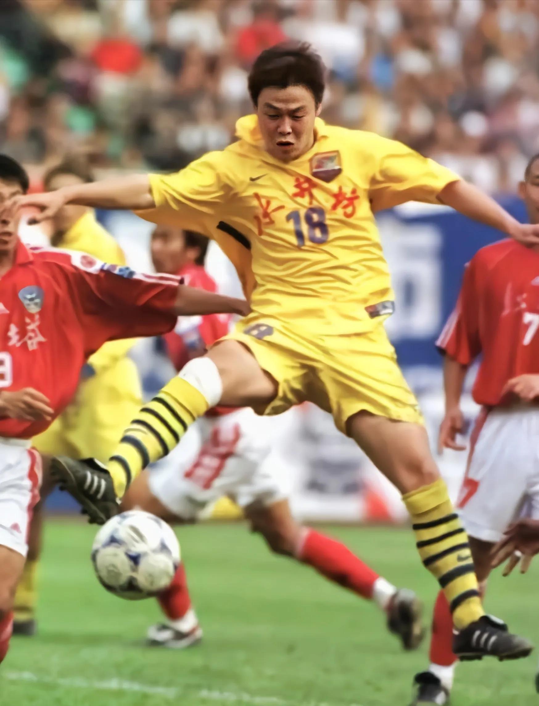 中后卫魏群,足球球员魏群