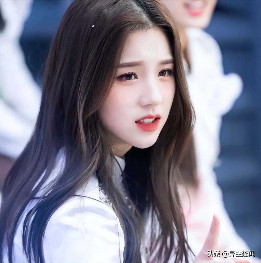 漂亮的兔牙圆脸女明星,十大兔牙的女明星