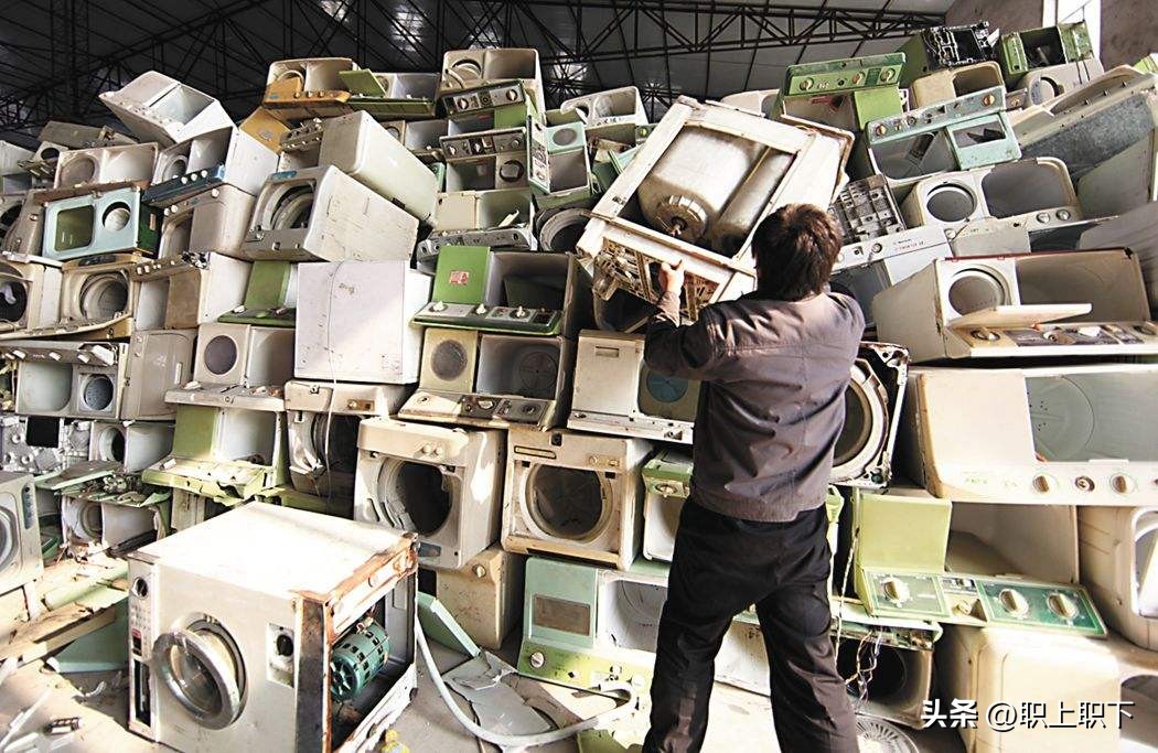 职业伴娘一个月多少钱,职业伴娘一般工资