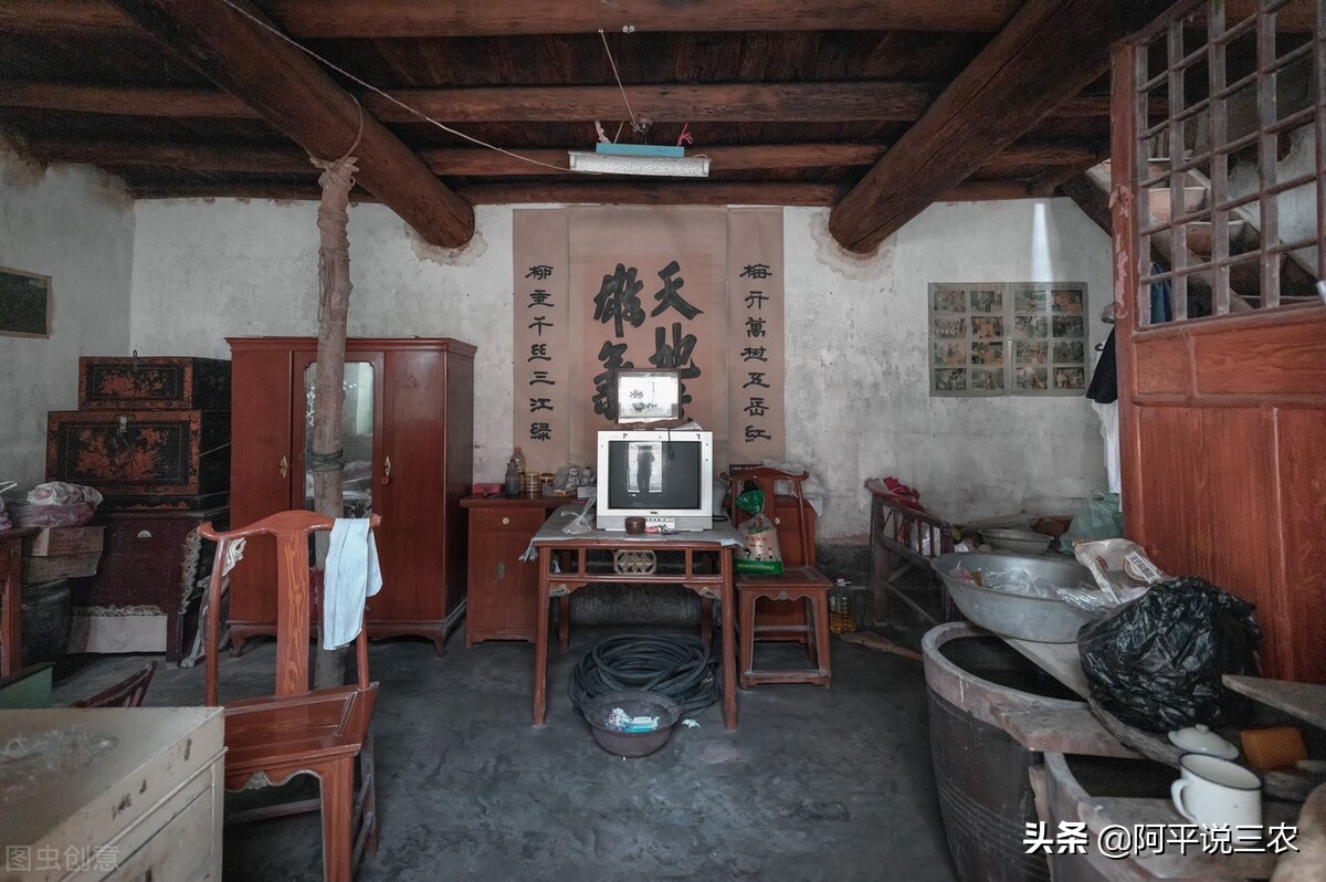 在农村的木匠,农村即将消失的手艺人篾匠铁匠