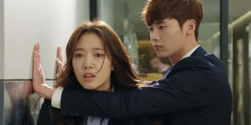 推荐5部适合在春日看的韩剧,十部熬夜必看经典韩剧